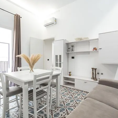 公寓 Pietranera Home *